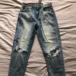 American Eagle High Waisted Mom Jeans Size 0
